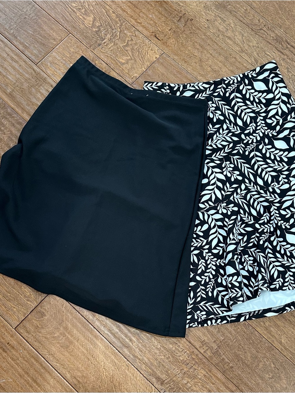 Flowy Black & White Leaf Print Wrap Skirt and Solid Black Women's Skirt Medium
